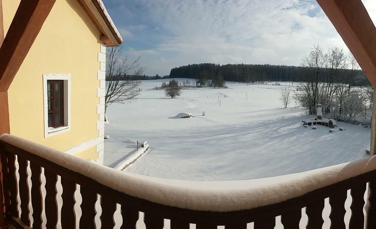 Penzion Hurky Nova Bystrice Exterior photo